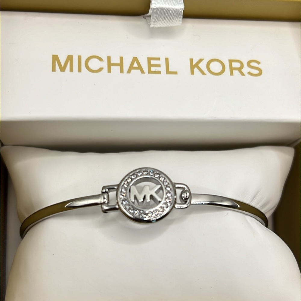 NWT Michael Kors bangle bracelet with Crystal embellishment